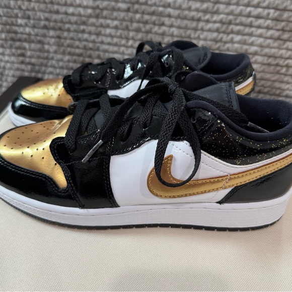 Nike Other - Nike Air Jordan 1 Low Gold Toe size 7Y